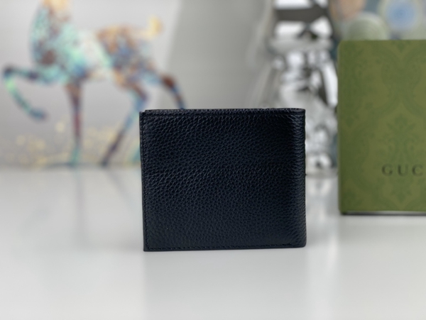 グッチ財布コピー背面デザイン